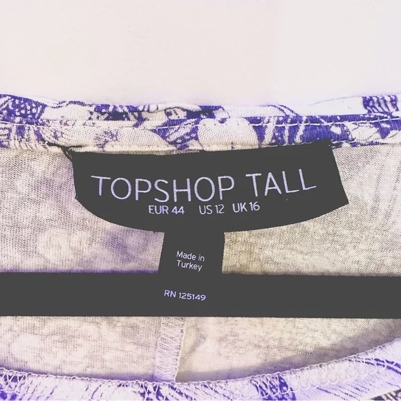 🔥2/$40🔥 TopShop Tall Quarter Sleeve Floral Print Blue & White Tunic - Picture 3 of 3